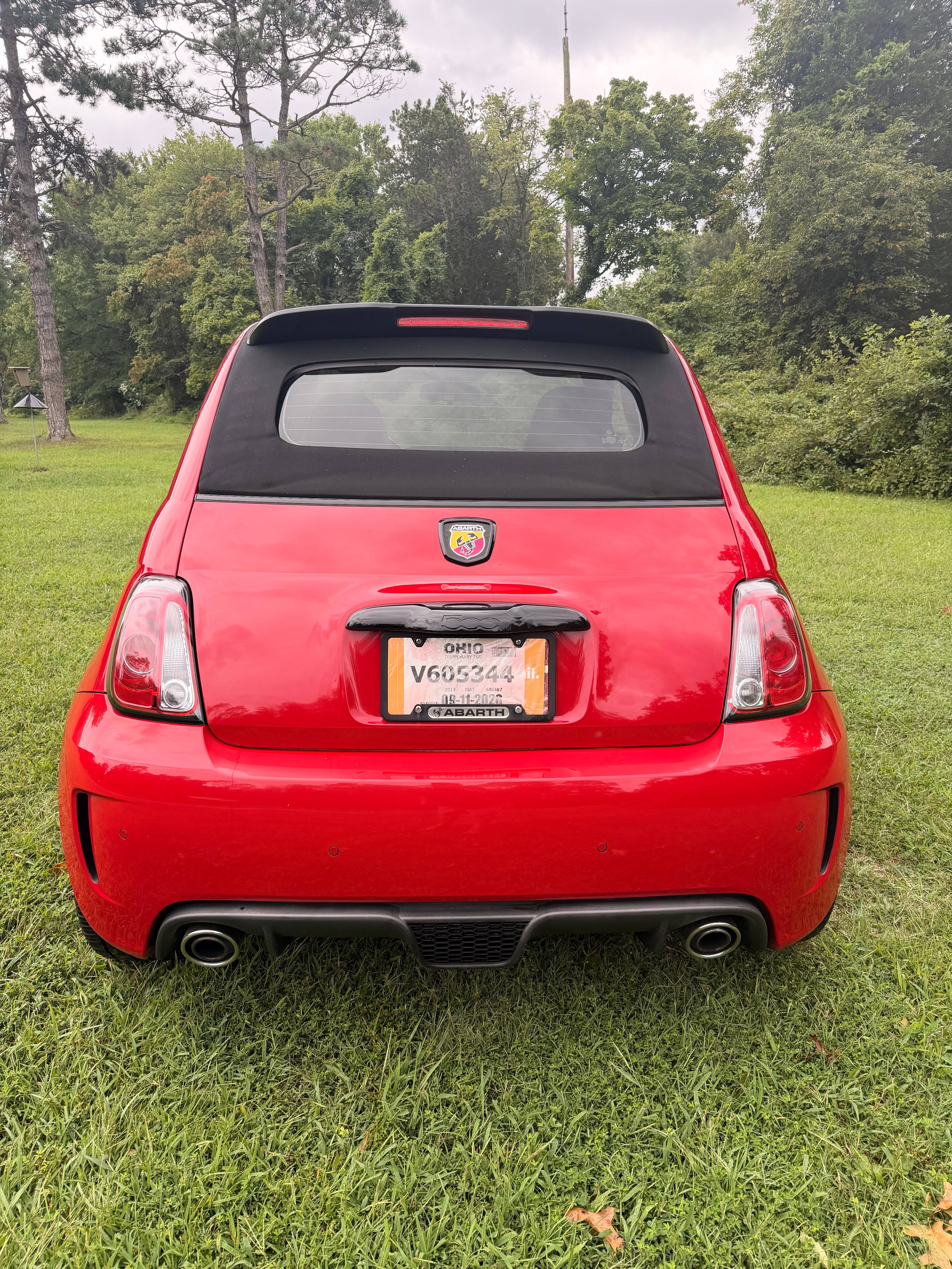 Used 2013 FIAT 500 Abarth w/ Beats Audio Pkg FWD image 5