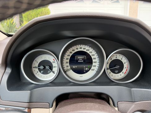 Used 2016 Mercedes-Benz E 400 Coupe image 8