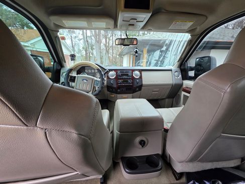 Used 2008 Ford F450 Lariat image 9
