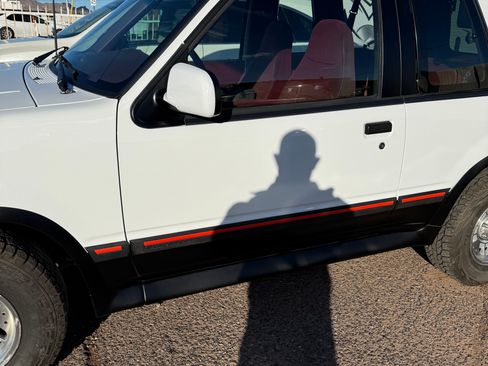 Used 1994 Ford Explorer Sport image 14