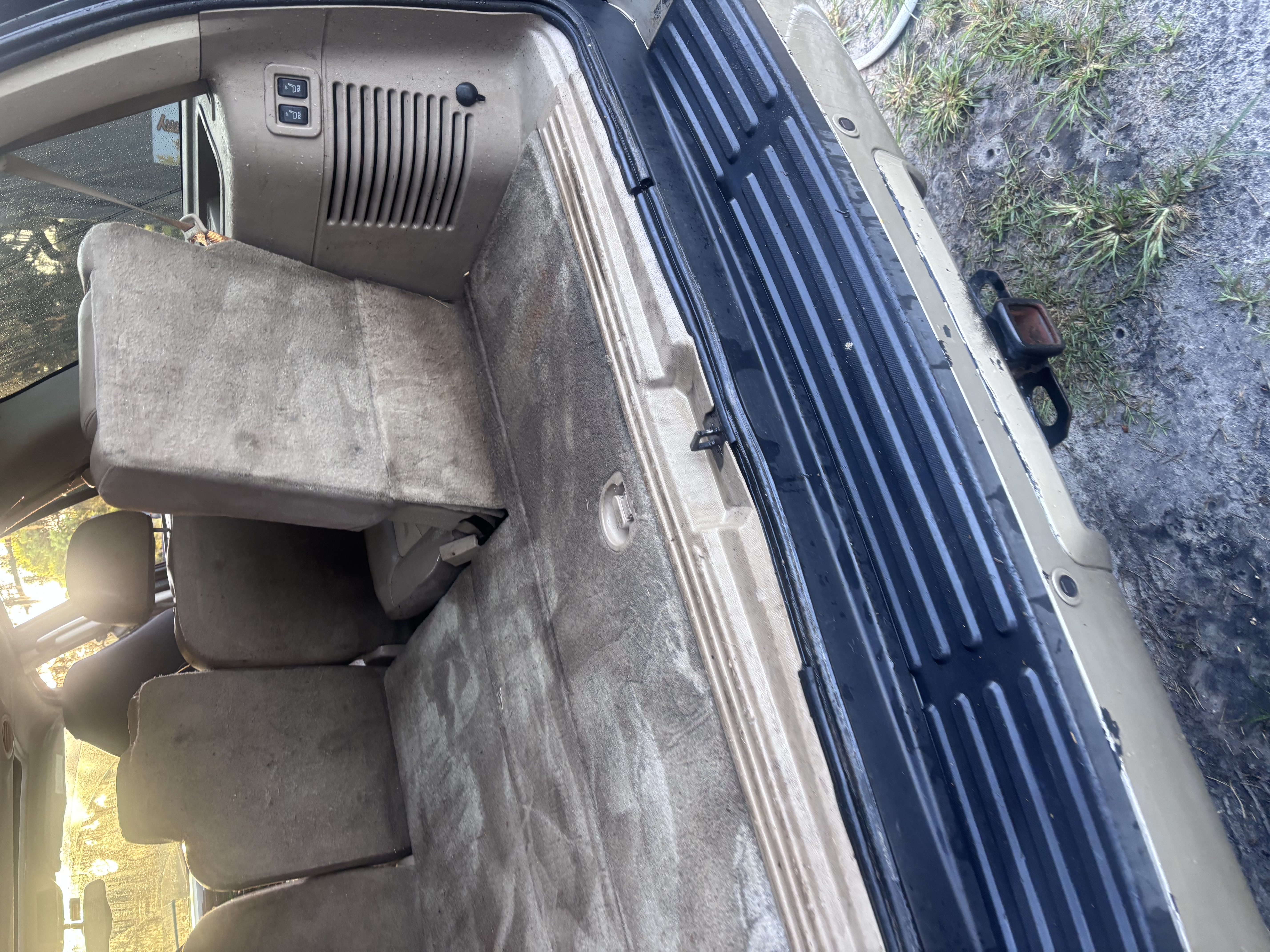 Used 2005 Ford Expedition Eddie Bauer RWD image 10