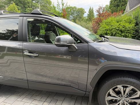 Used 2025 Toyota RAV4 Limited w/ Advanced Technology Package AWD/4WD image 4