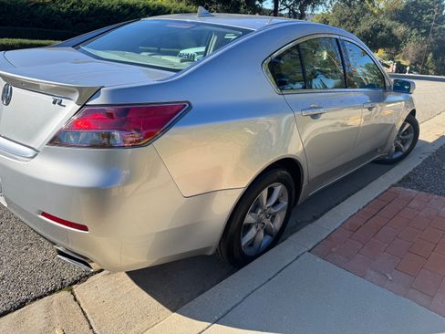 Used 2012 Acura TL w/ Technology Package image 2