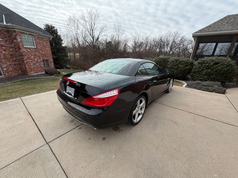 Used 2014 Mercedes-Benz SL 550 image 8