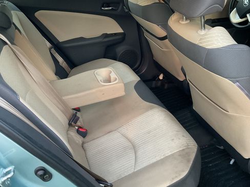 Used 2016 Toyota Prius Three FWD image 9