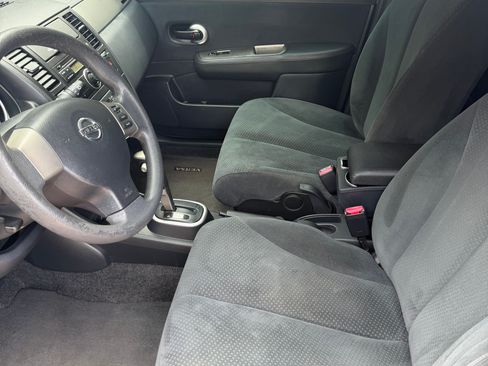 Used 2011 Nissan Versa 1.8 S w/ Plus Pkg FWD image 5