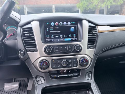 Used 2017 GMC Yukon XL Denali w/ Open Road Package AWD/4WD image 15