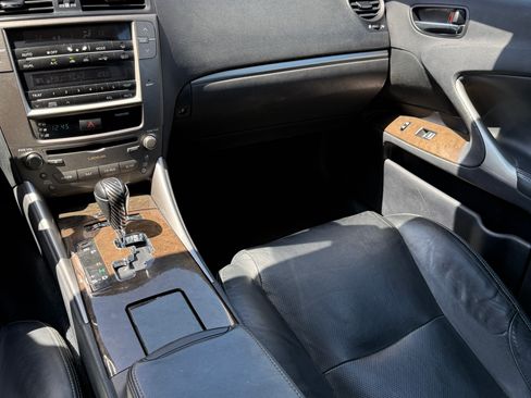 Used 2011 Lexus IS 250 w/ Premium Pkg Value Edition RWD image 21