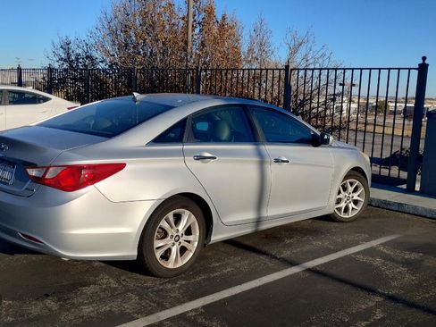 Used 2013 Hyundai Sonata Limited image 15
