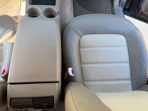 Used 2003 Ford Explorer Eddie Bauer image 20