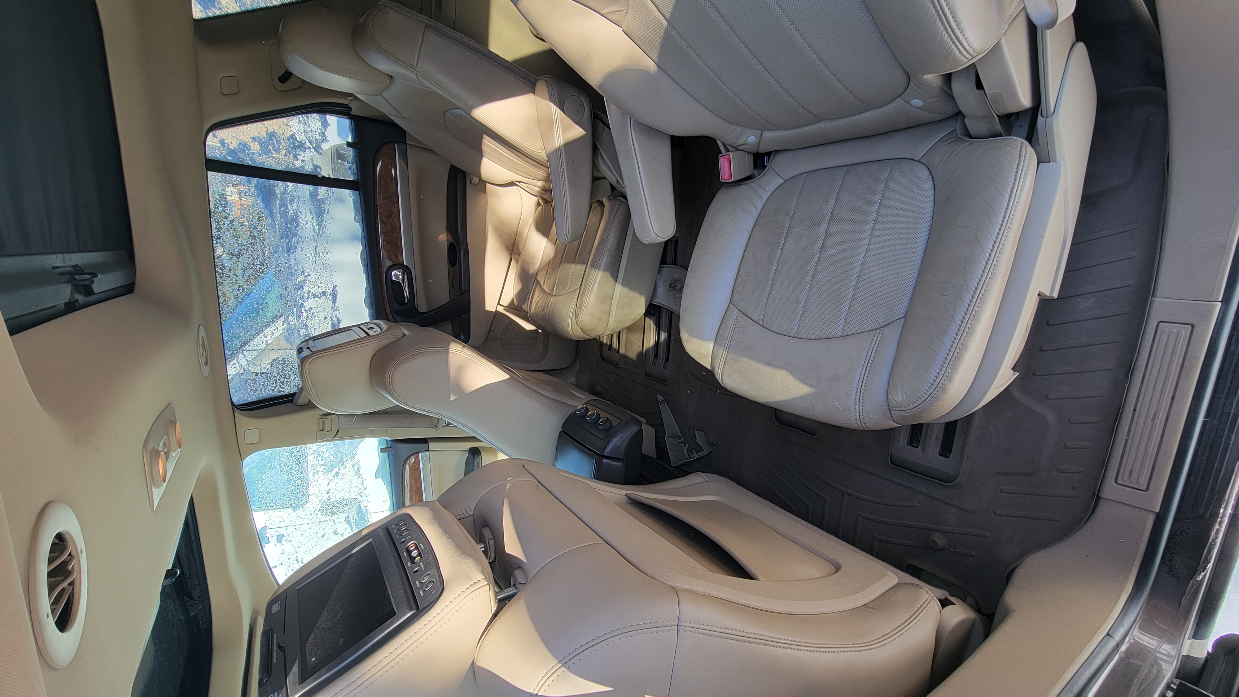 Used 2010 Buick Enclave CXL w/ Trailering Provision Package FWD image 5