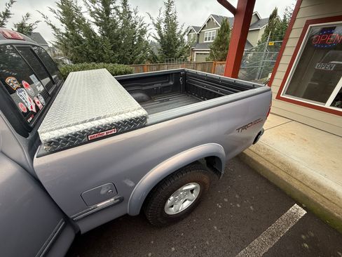 Used 2001 Toyota Tundra Limited image 9