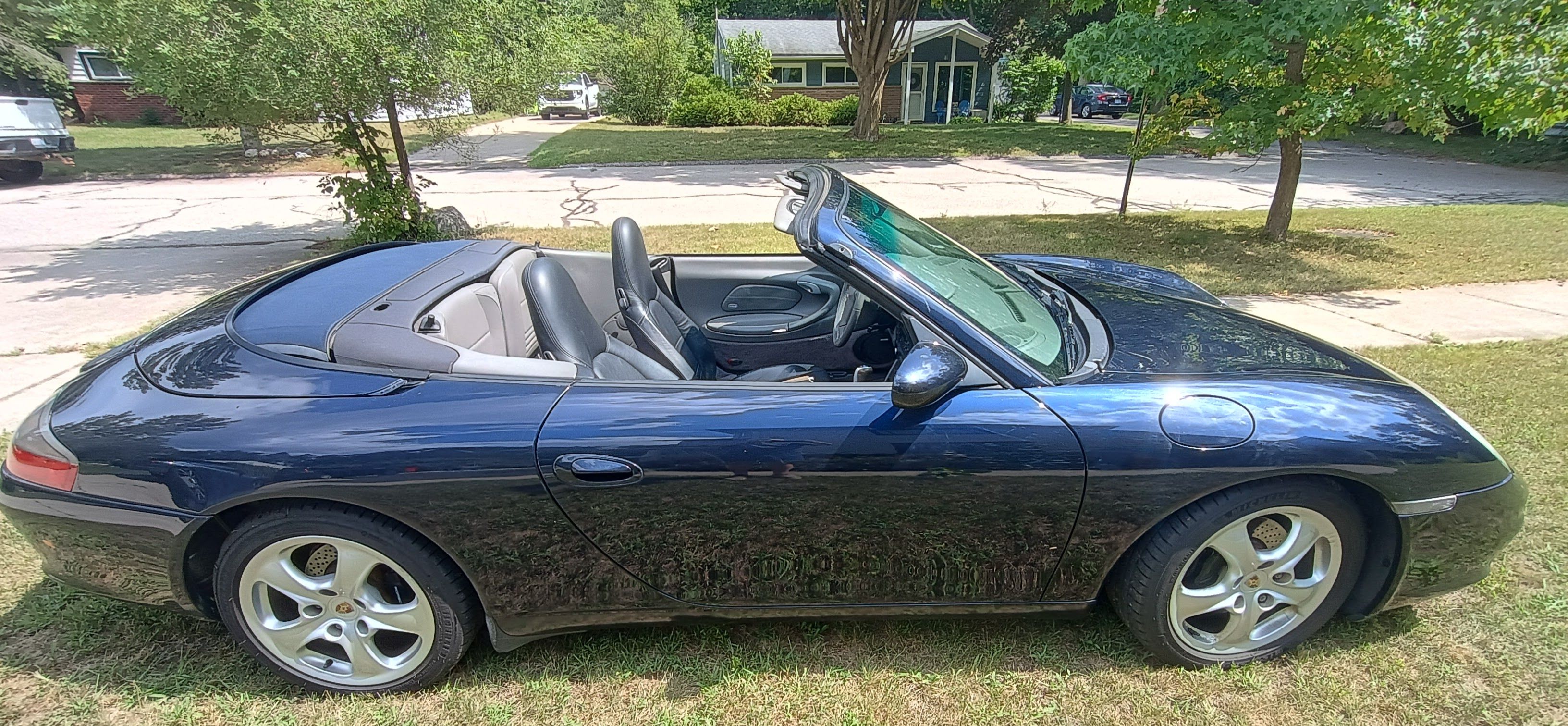 Used 2003 Porsche 911 Cabriolet image 1