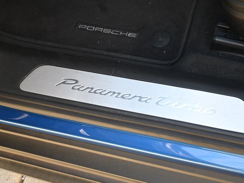 Used 2017 Porsche Panamera Turbo image 14