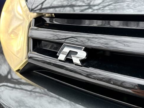 Used 2012 Volkswagen Golf 4-Door image 27