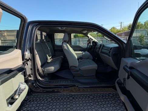 Used 2017 Ford F250 XL w/ Snow Plow Prep Package AWD/4WD image 10