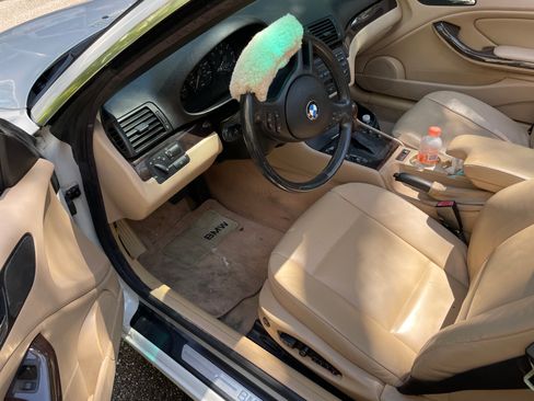 Used 2006 BMW 325Ci Convertible image 14