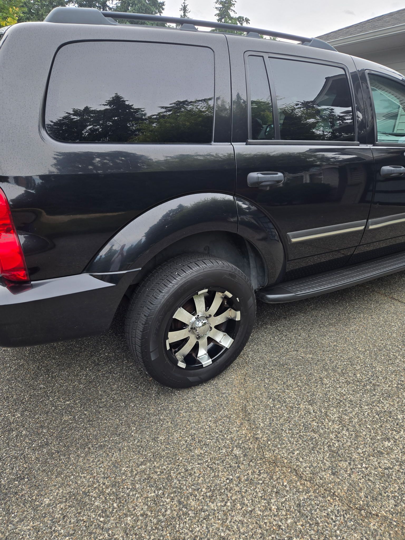 Used 2007 Dodge Durango SLT AWD/4WD image 16