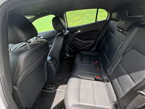 Used 2019 Mercedes-Benz GLA 250 4MATIC image 22