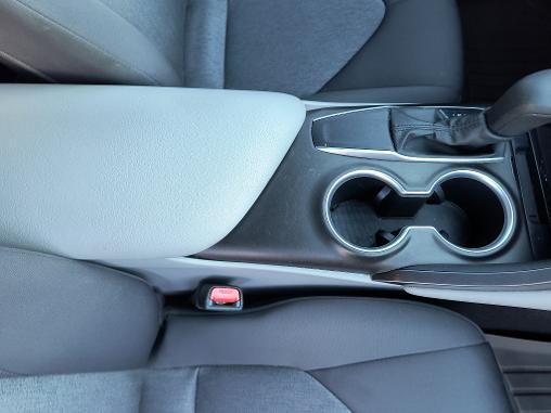 Used 2021 Toyota Camry LE w/ Carpet Mat Package (TMS) FWD image 18