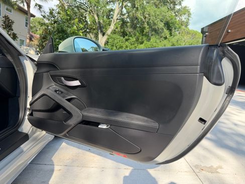 Used 2020 Porsche 718 Cayman GT4 RWD image 21