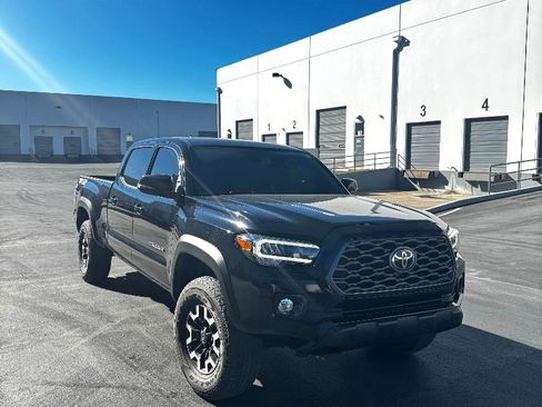 Used 2020 Toyota Tacoma TRD Off-Road w/ TRD Premium Off Road Package image 10