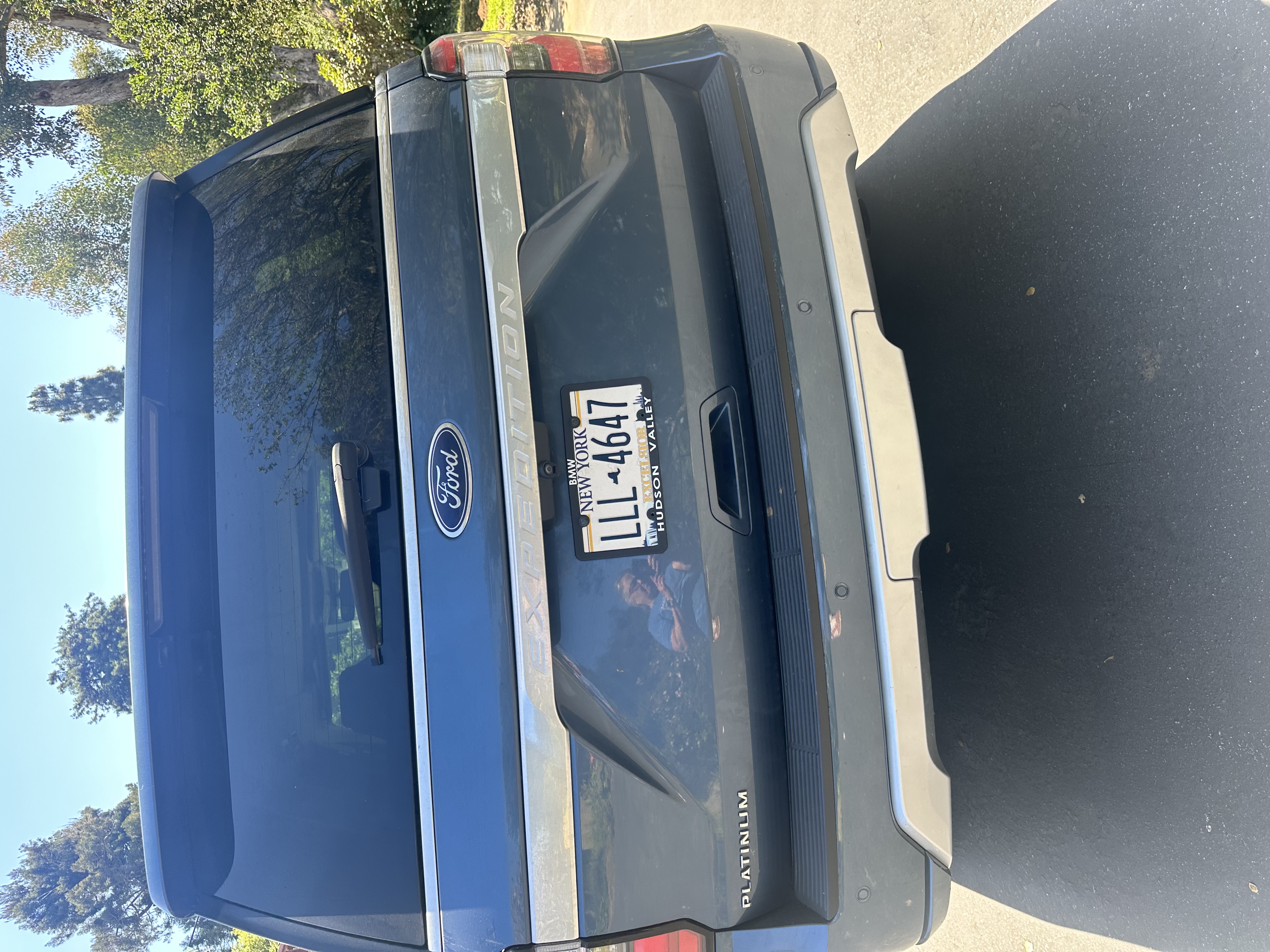 Used 2018 Ford Expedition Platinum AWD/4WD image 4