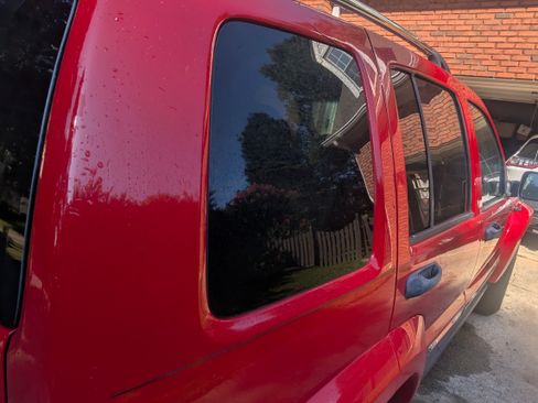 Used 2005 Jeep Liberty Limited AWD/4WD image 9