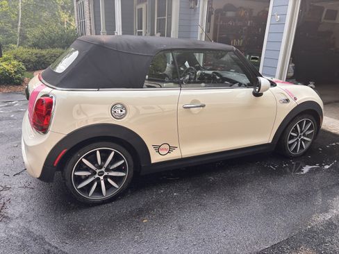 Used 2016 MINI Cooper S FWD image 2