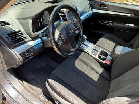 Used 2014 Subaru Legacy 2.5i Premium AWD/4WD image 14