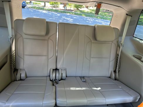 Used 2017 GMC Yukon Denali w/ Open Road Package image 24