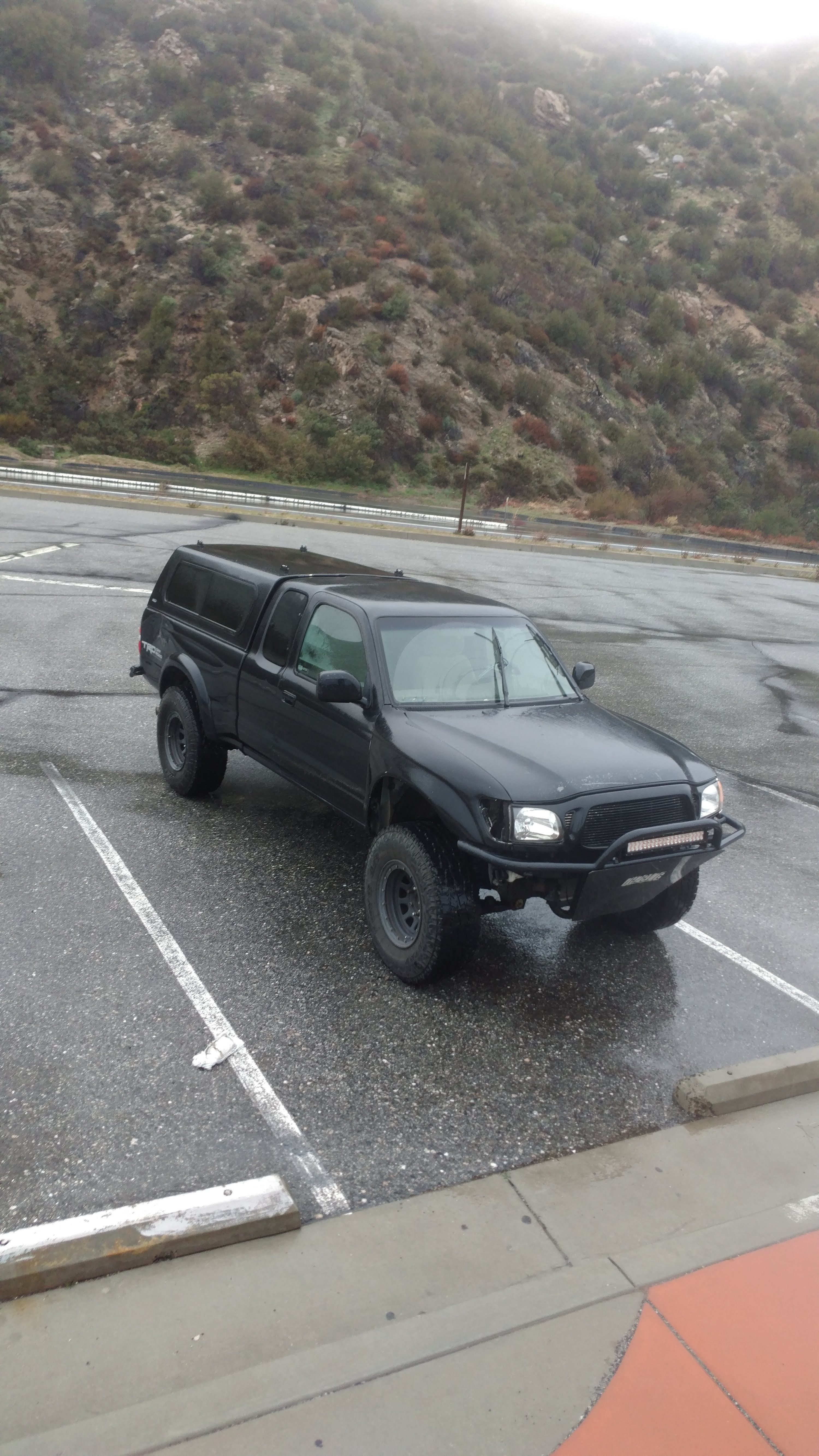 Used 2004 Toyota Tacoma PreRunner RWD image 3