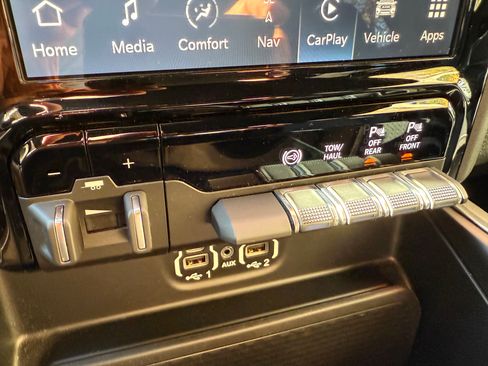 Used 2023 RAM 2500 Laramie image 14