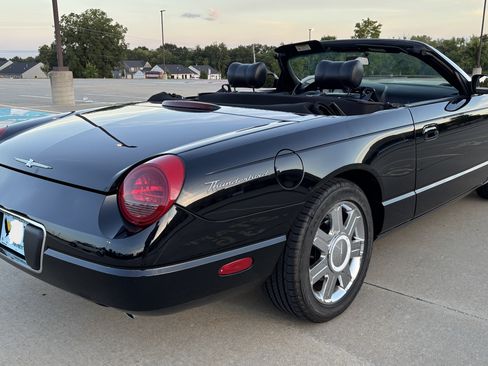 Used 2004 Ford Thunderbird RWD image 6