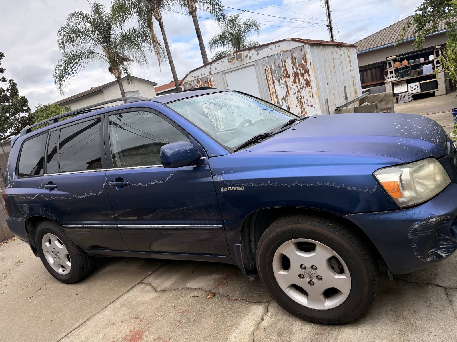 Used 2004 Toyota Highlander Limited w/ Leather Trim Pkg FWD image 1