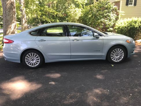 Used 2013 Ford Fusion SE FWD image 5