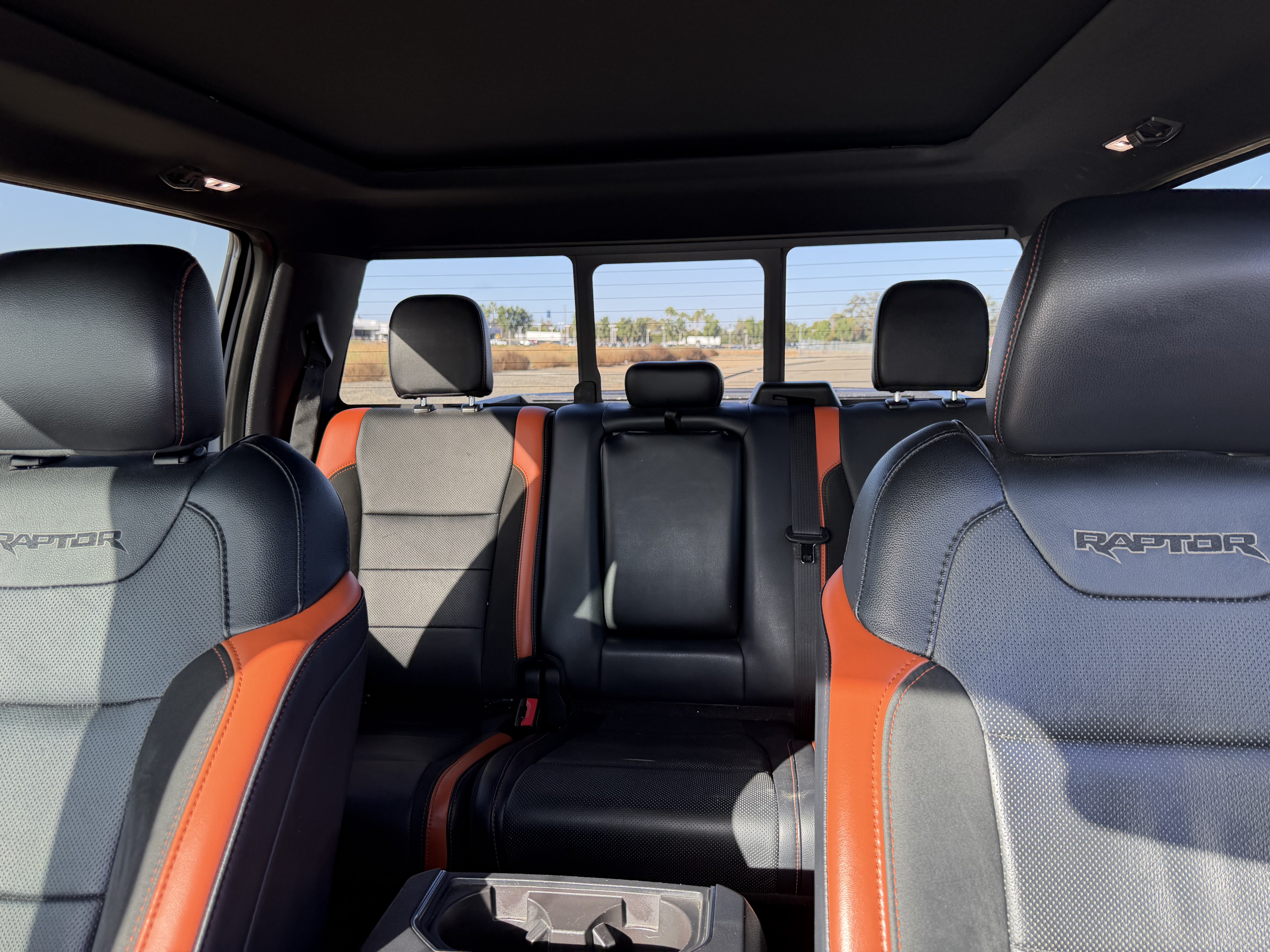 Used 2018 Ford F150 Raptor w/ Equipment Group 802A Luxury AWD/4WD image 24