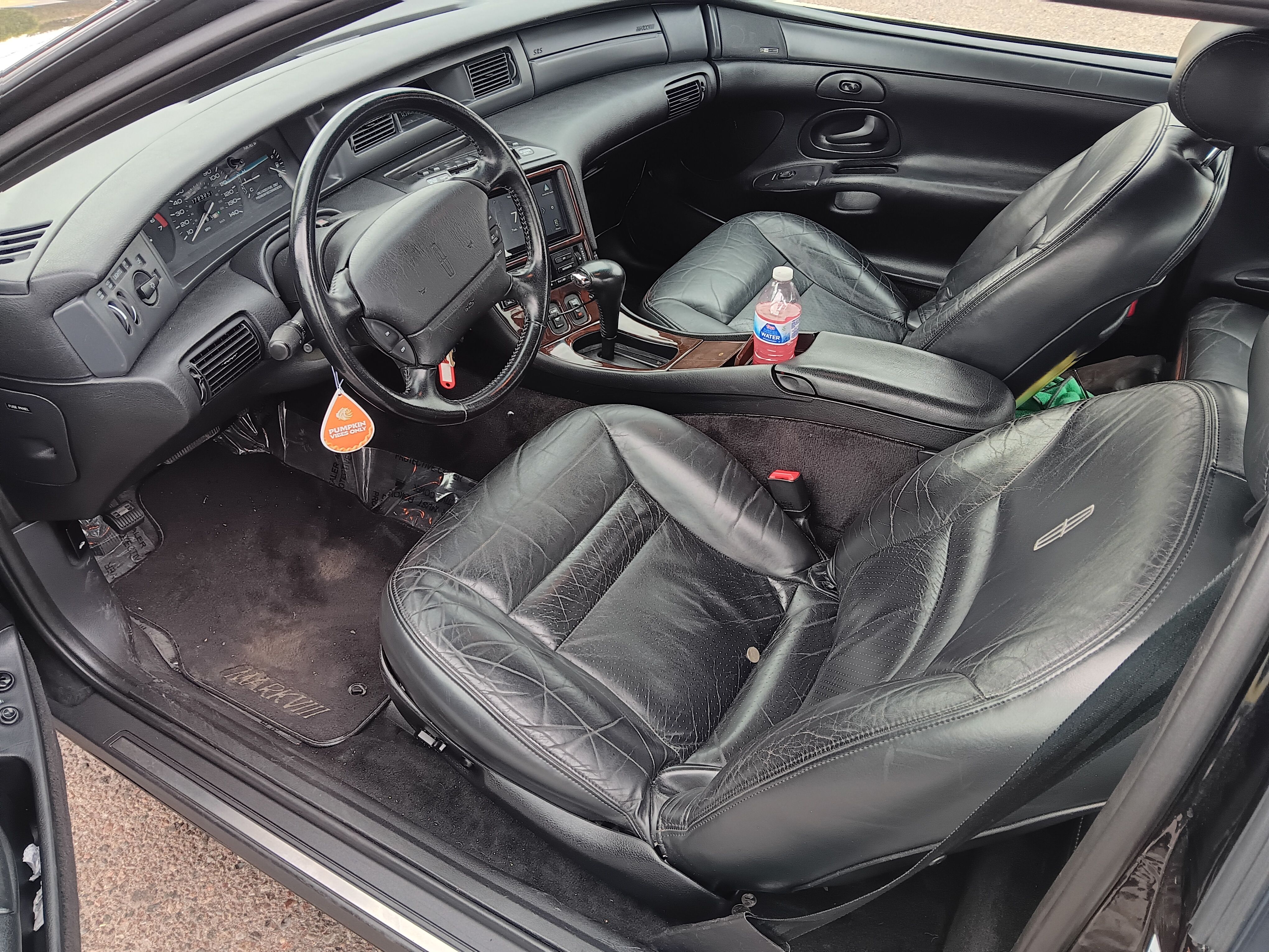 Used 1995 Lincoln Mark VIII RWD image 9