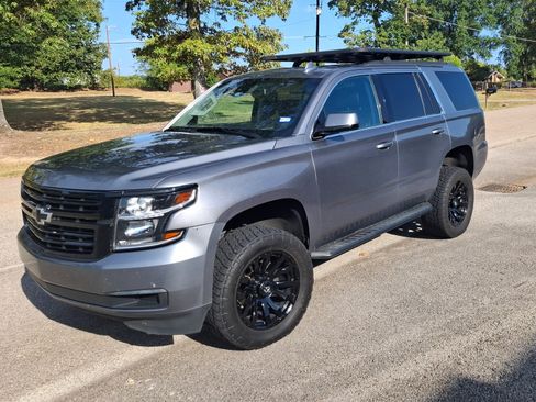 Used 2020 Chevrolet Tahoe LT RWD image 1