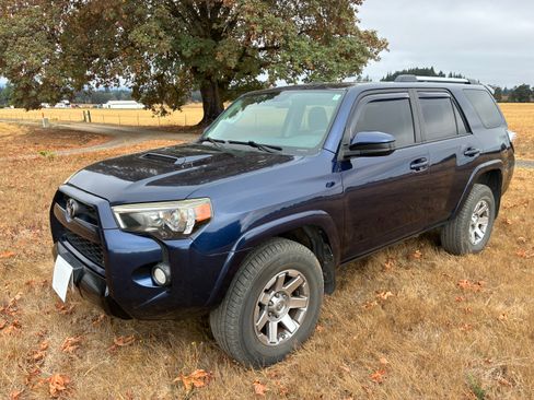 Used 2014 Toyota 4Runner Trail AWD/4WD image 4