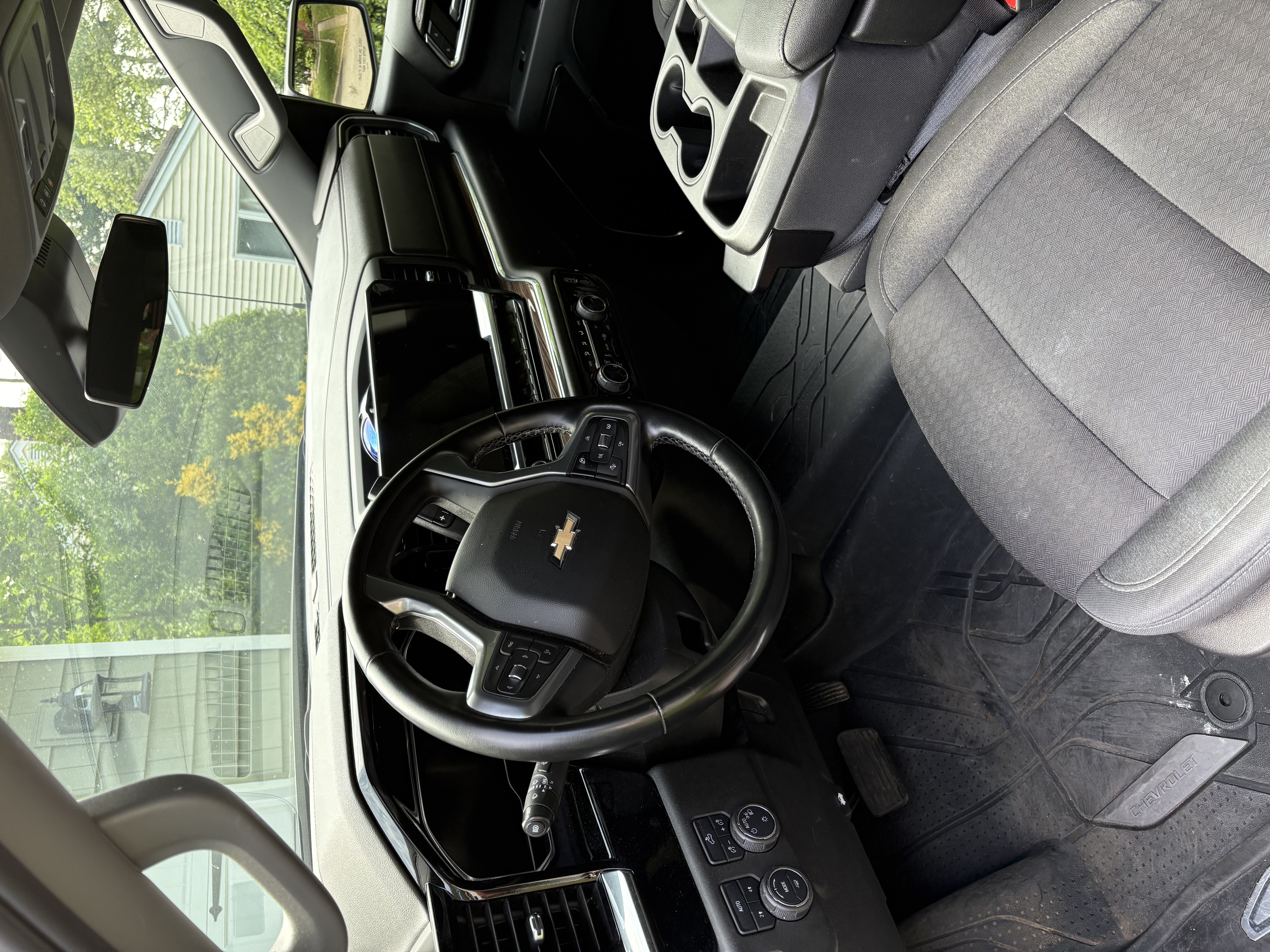 Used 2024 Chevrolet Silverado 1500 LT w/ Protection Package AWD/4WD image 6