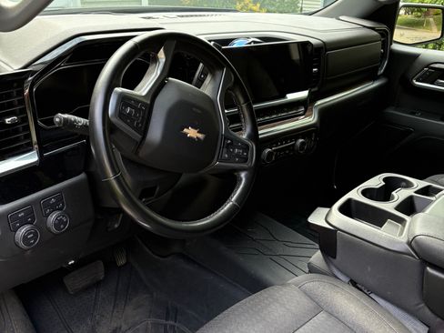 Used 2024 Chevrolet Silverado 1500 LT w/ Protection Package AWD/4WD image 6