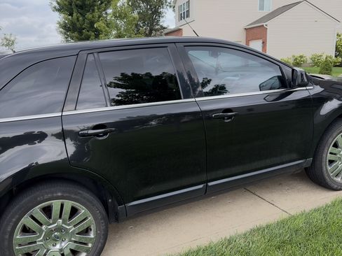 Used 2010 Ford Edge Limited FWD image 4
