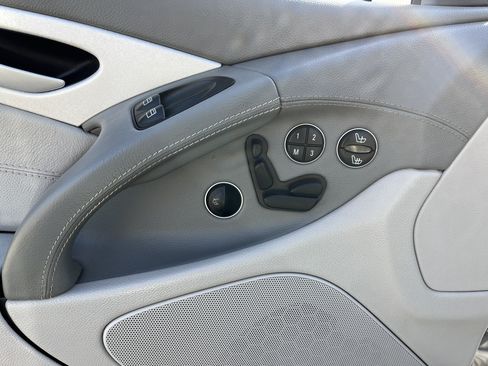 Used 2005 Mercedes-Benz SL 55 AMG image 28
