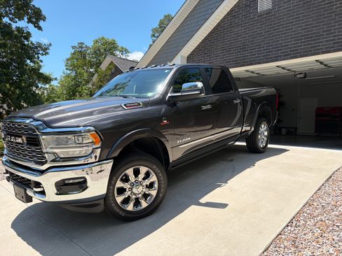 Used 2022 RAM 3500 Limited w/ Safety Group AWD/4WD image 5