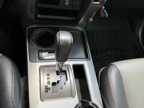 Used 2015 Toyota 4Runner SR5 Premium image 19