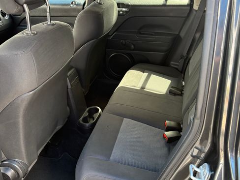 Used 2011 Jeep Patriot Sport image 10