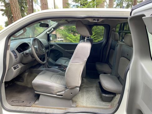 Used 2016 Nissan Frontier S w/ S Preferred Package RWD image 14