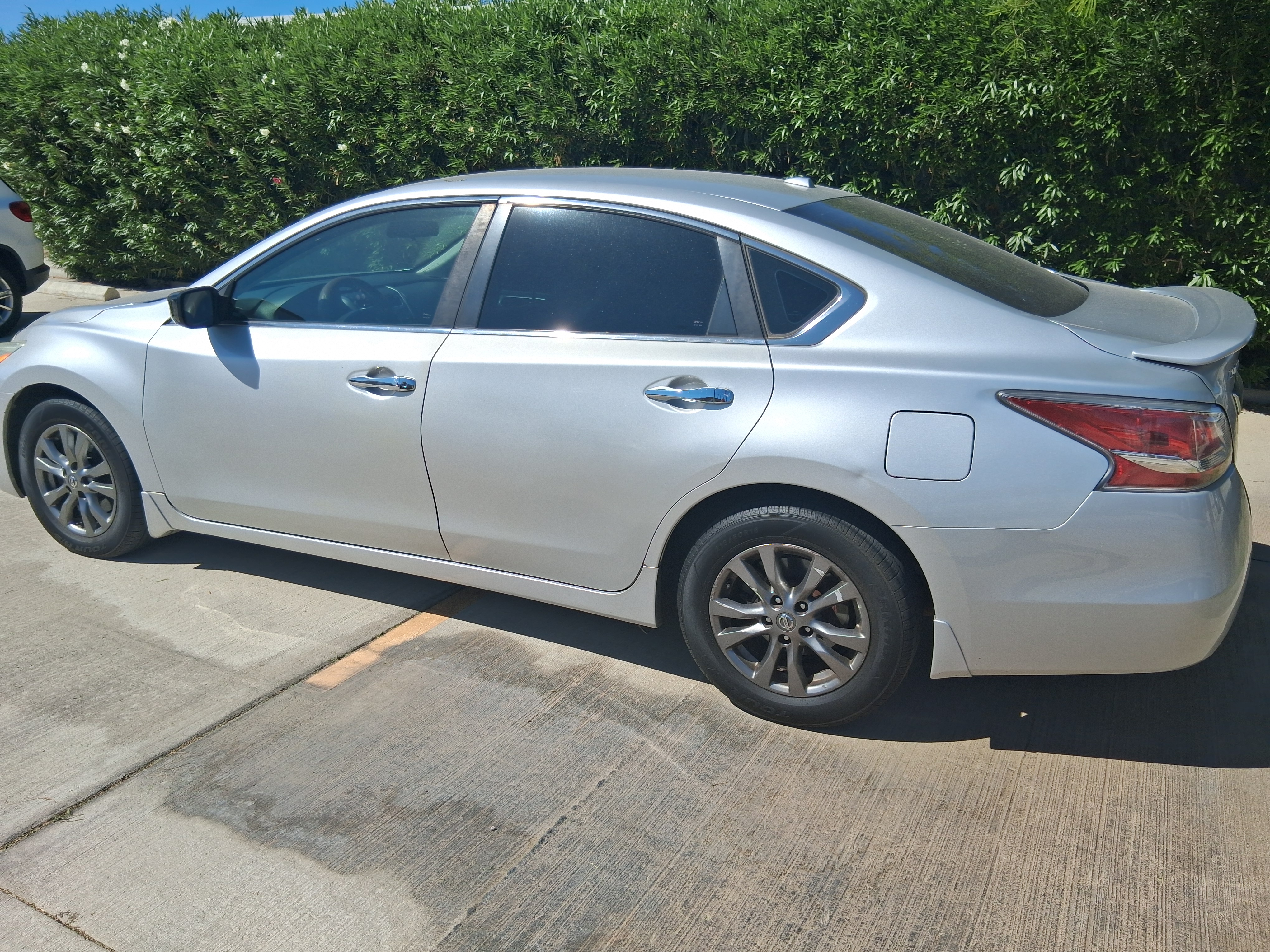 Used 2015 Nissan Altima 2.5 S w/ Special Edition Package FWD image 4