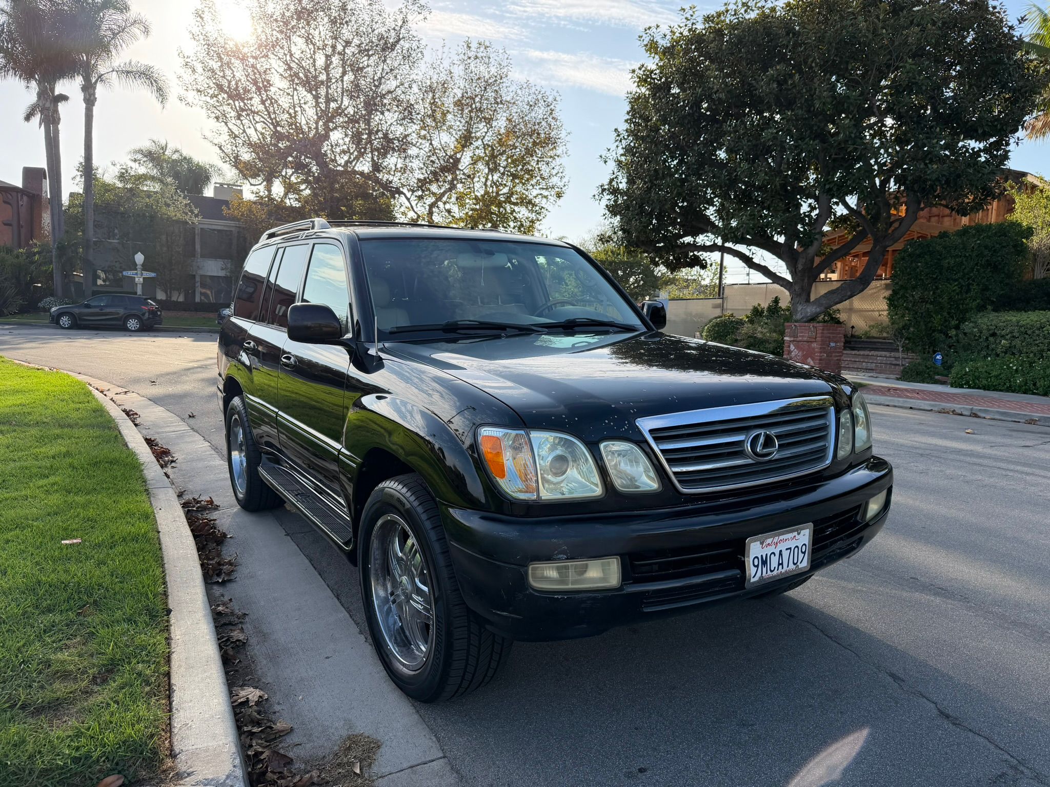 Used 2004 Lexus LX 470 4WD image 4